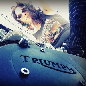 Meet your Posher, Carrie